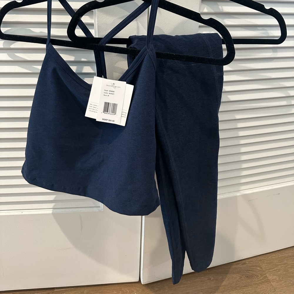 Beyond Yoga 2 piece set navy blue spacedye Medium racerback bra & Small leggings